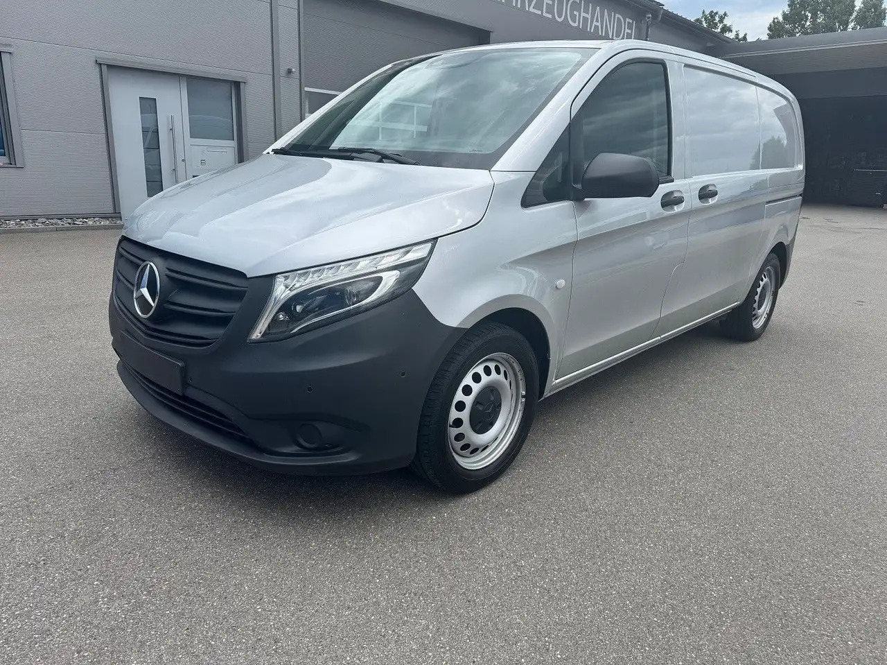 Mercedes-Benz Vito 114 CDI Kompakt Silber Klima Bott - Panelvan: fotoğraf 1 Mercedes-Benz Vito 114 CDI Kompakt Silber Klima Bott - Panelvan: fotoğraf 1