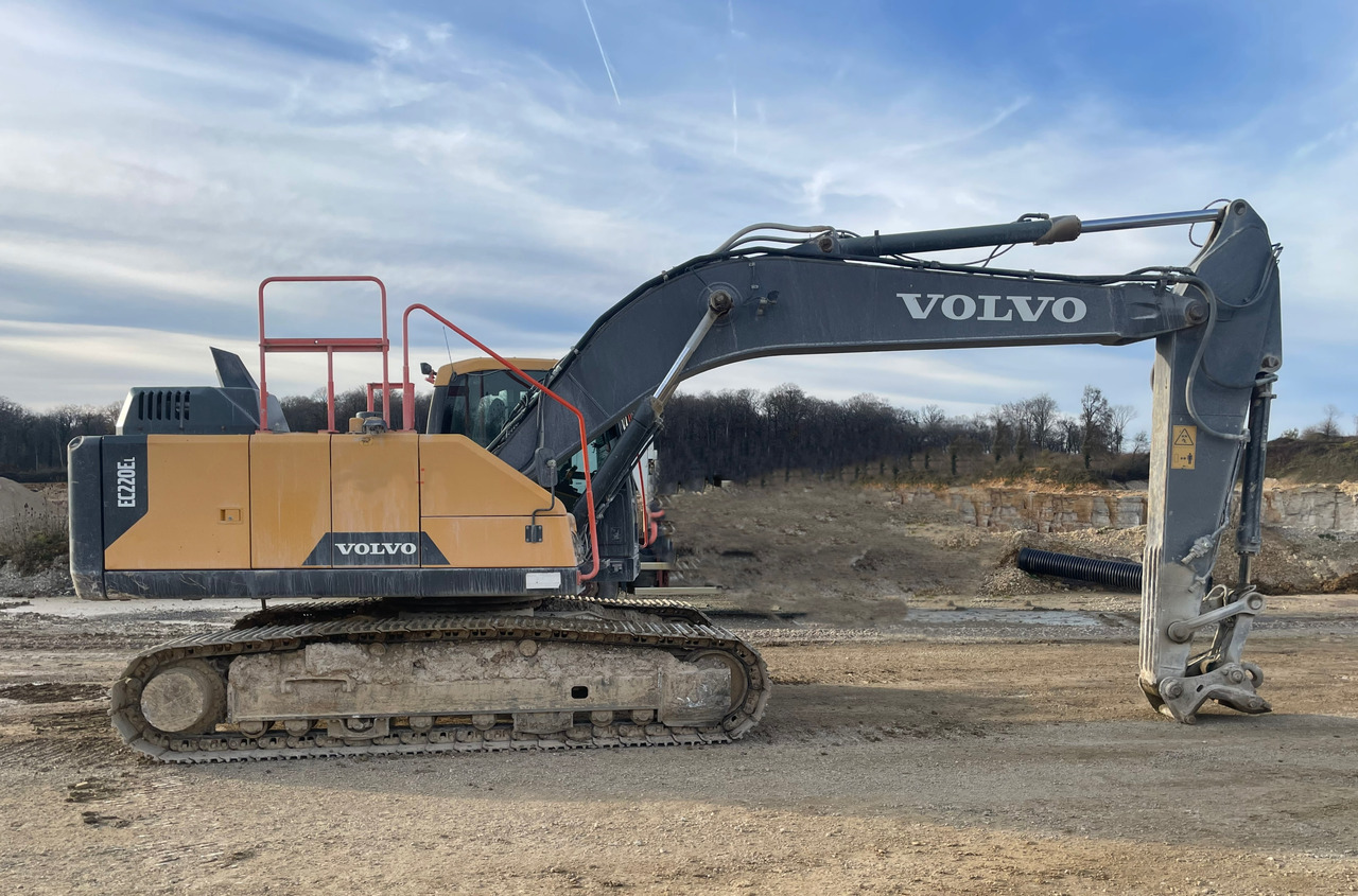 Volvo EC220EL - Paletli ekskavatör: fotoğraf 1 Volvo EC220EL - Paletli ekskavatör: fotoğraf 1