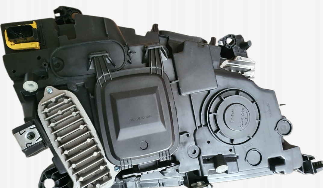 NOWY REFLEKTOR VOLVO FH4 PRAWY - Ön far - Kamyon: fotoğraf 4 NOWY REFLEKTOR VOLVO FH4 PRAWY - Ön far - Kamyon: fotoğraf 4