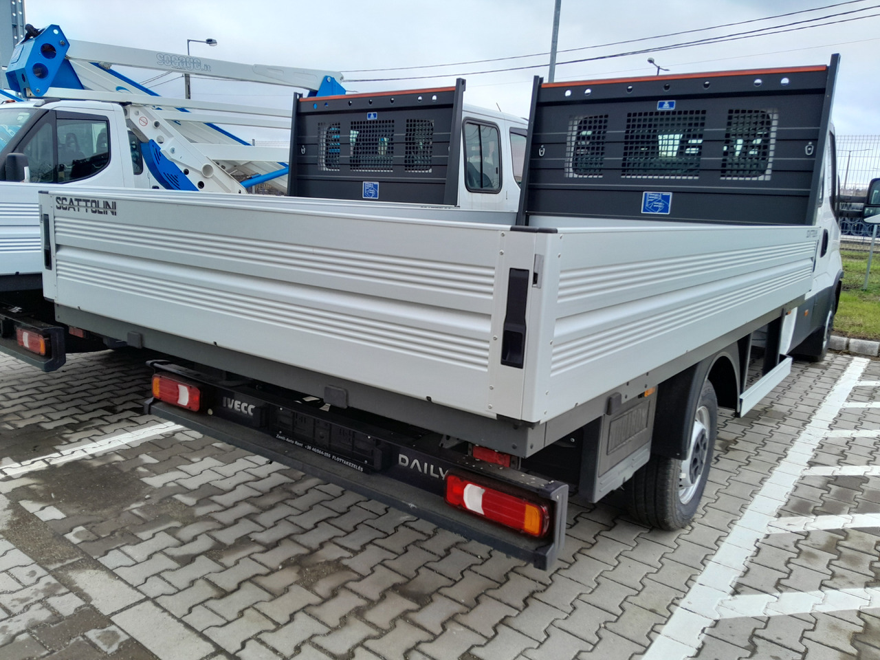 Iveco Daila 35 Daily C 18 H 3450 - Açık kasa kamyonet: fotoğraf 5 Iveco Daila 35 Daily C 18 H 3450 - Açık kasa kamyonet: fotoğraf 5