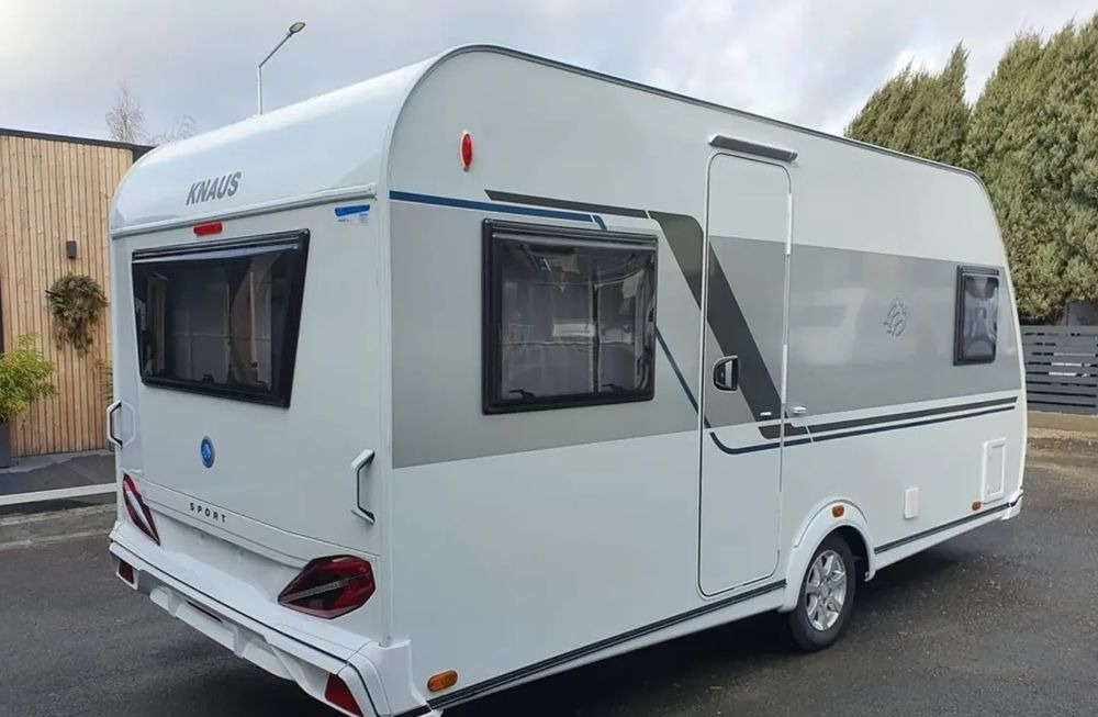KNAUS SPORT 450 FU - Çekme karavan: fotoğraf 2 KNAUS SPORT 450 FU - Çekme karavan: fotoğraf 2