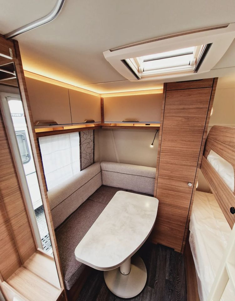 KNAUS Sport 650 FDK 2023 - Çekme karavan: fotoğraf 5 KNAUS Sport 650 FDK 2023 - Çekme karavan: fotoğraf 5