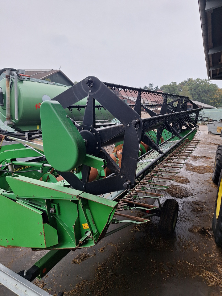 JOHN DEERE T550 - Biçerdöver: fotoğraf 3 JOHN DEERE T550 - Biçerdöver: fotoğraf 3