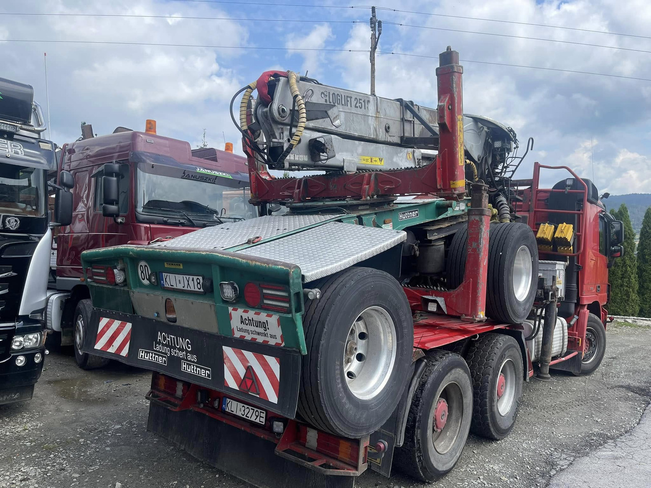 HUTTNER - Tomruk kamyonu, Vinçli kamyon: fotoğraf 1 HUTTNER - Tomruk kamyonu, Vinçli kamyon: fotoğraf 1