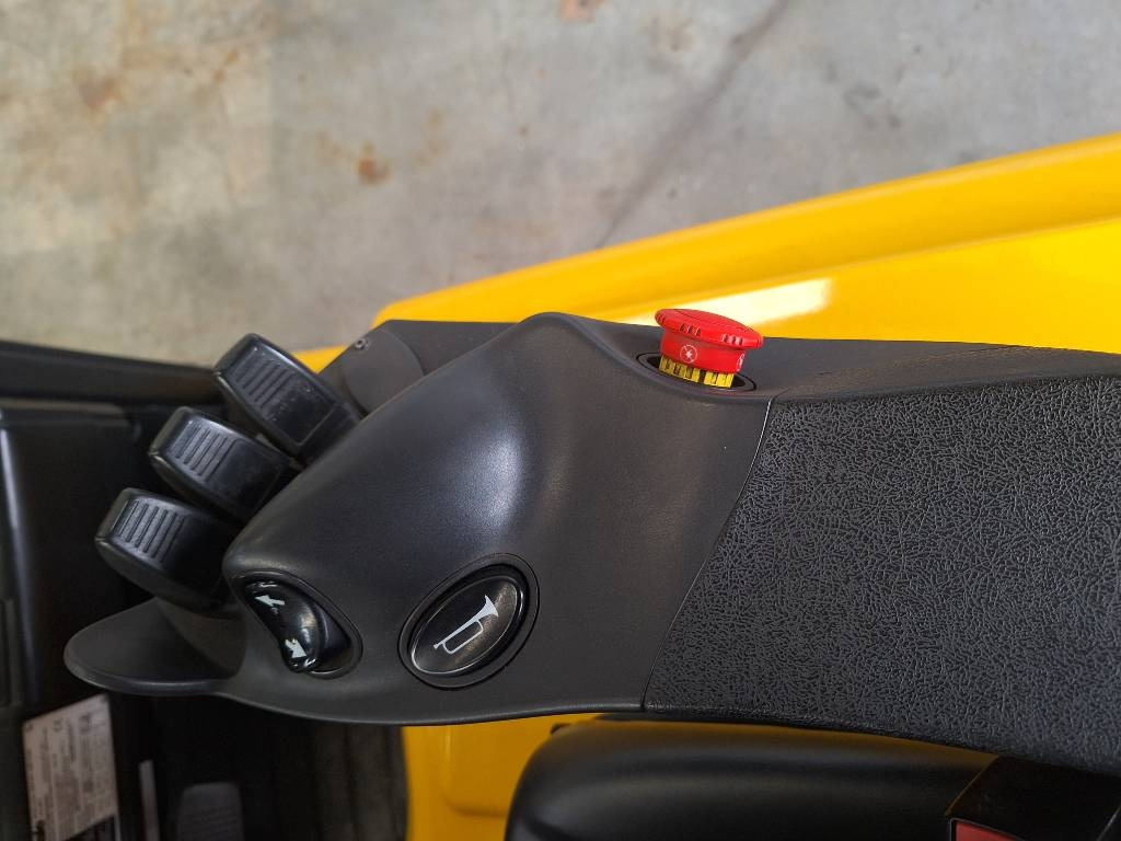 Yale ERP 16 VT - Elektrikli forklift: fotoğraf 3 Yale ERP 16 VT - Elektrikli forklift: fotoğraf 3