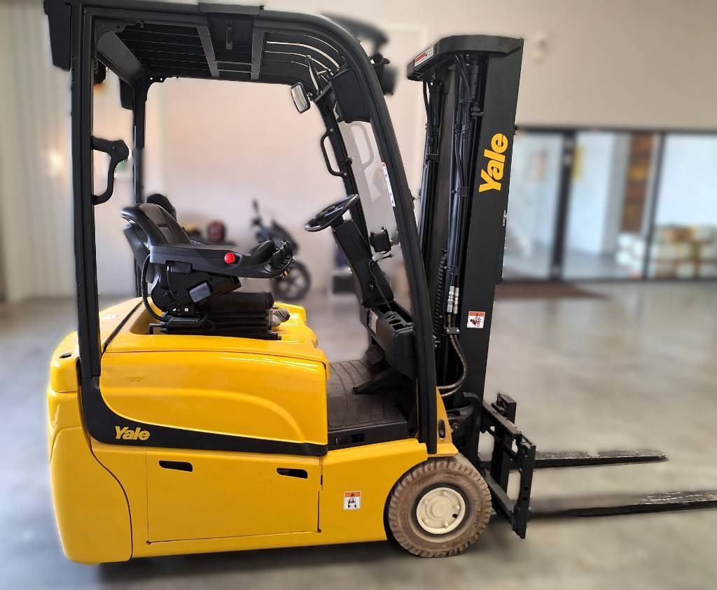 Yale ERP 16 VT - Elektrikli forklift: fotoğraf 1 Yale ERP 16 VT - Elektrikli forklift: fotoğraf 1