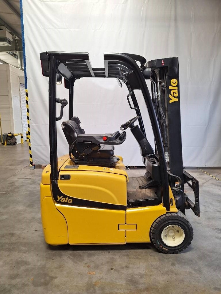 Yale ERP15VT SWB - Elektrikli forklift: fotoğraf 1 Yale ERP15VT SWB - Elektrikli forklift: fotoğraf 1