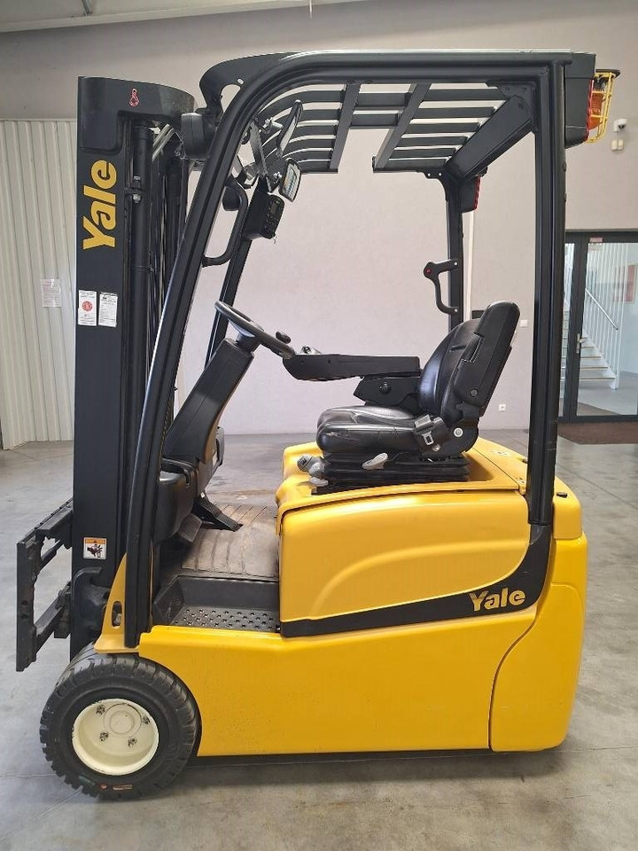 Yale ERP15VT SWB - Elektrikli forklift: fotoğraf 2 Yale ERP15VT SWB - Elektrikli forklift: fotoğraf 2