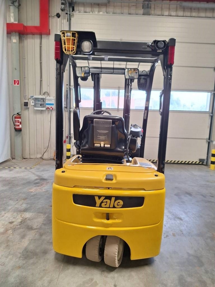 Yale ERP15VT SWB - Elektrikli forklift: fotoğraf 3 Yale ERP15VT SWB - Elektrikli forklift: fotoğraf 3