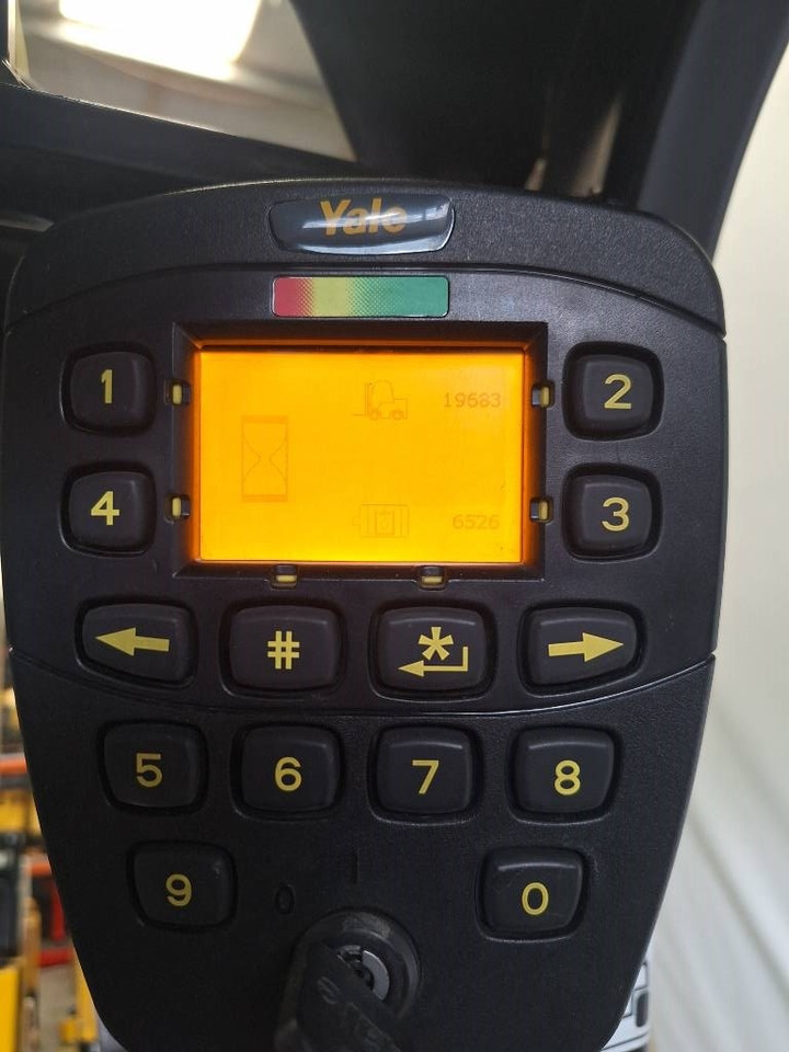 Yale ERP15VT - Elektrikli forklift: fotoğraf 4 Yale ERP15VT - Elektrikli forklift: fotoğraf 4