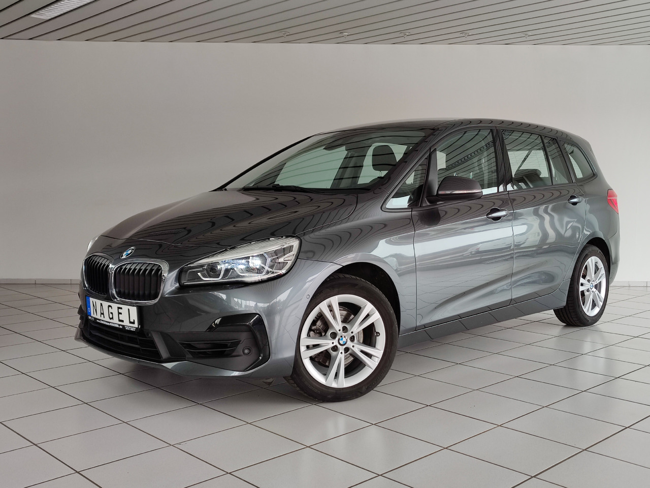BMW 216 i Gran Tourer Advantage RTTI Navi Apple DAB PDC - Station wagon: fotoğraf 1 BMW 216 i Gran Tourer Advantage RTTI Navi Apple DAB PDC - Station wagon: fotoğraf 1