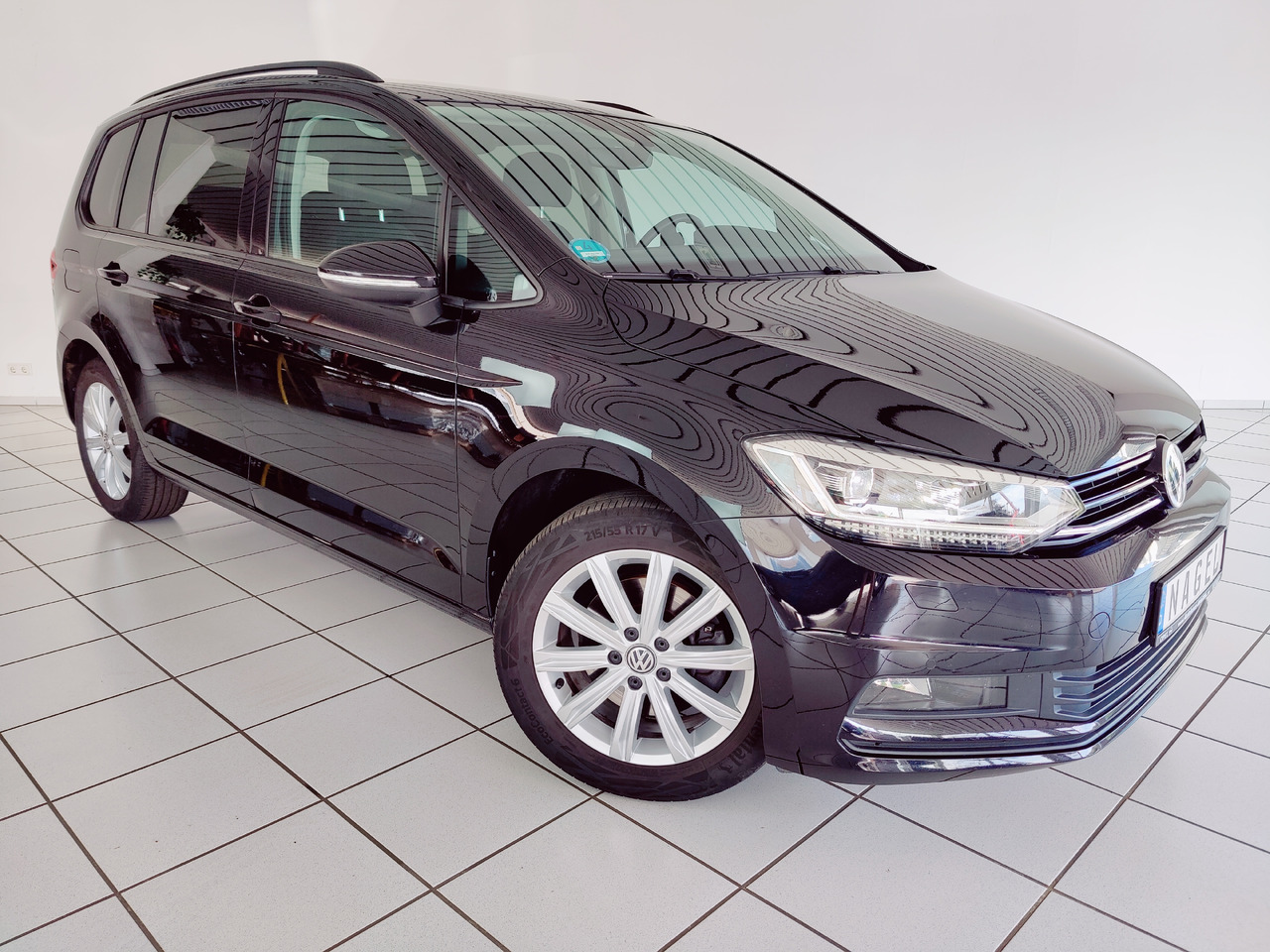 Volkswagen Touran Highline BMT/Start-Stopp Navi Licht RüKam - Binek araba: fotoğraf 2 Volkswagen Touran Highline BMT/Start-Stopp Navi Licht RüKam - Binek araba: fotoğraf 2