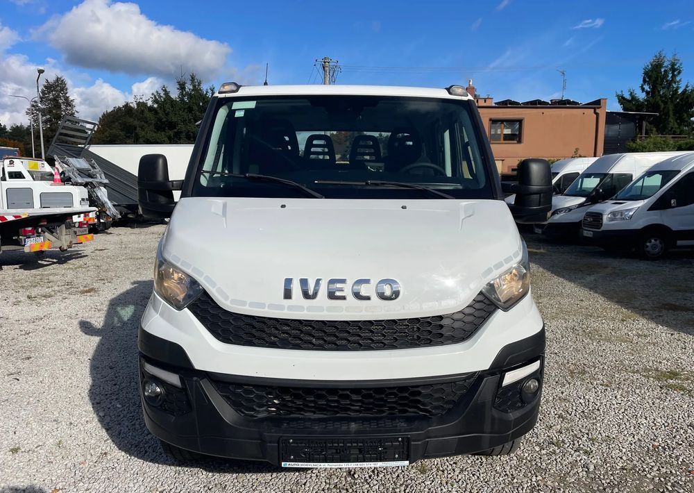 Iveco Daily 70C17 Pomoc drogowa Laweta 2016r - Çekici kamyonu: fotoğraf 2 Iveco Daily 70C17 Pomoc drogowa Laweta 2016r - Çekici kamyonu: fotoğraf 2