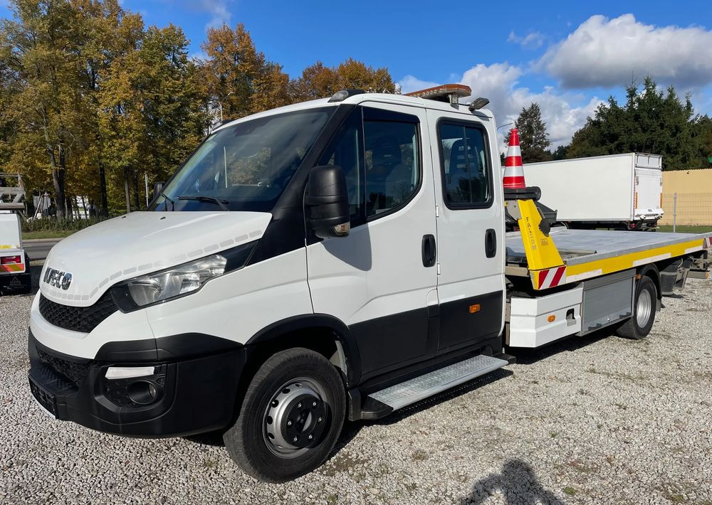 Iveco Daily 70C17 Pomoc drogowa Laweta 2016r - Çekici kamyonu: fotoğraf 1 Iveco Daily 70C17 Pomoc drogowa Laweta 2016r - Çekici kamyonu: fotoğraf 1