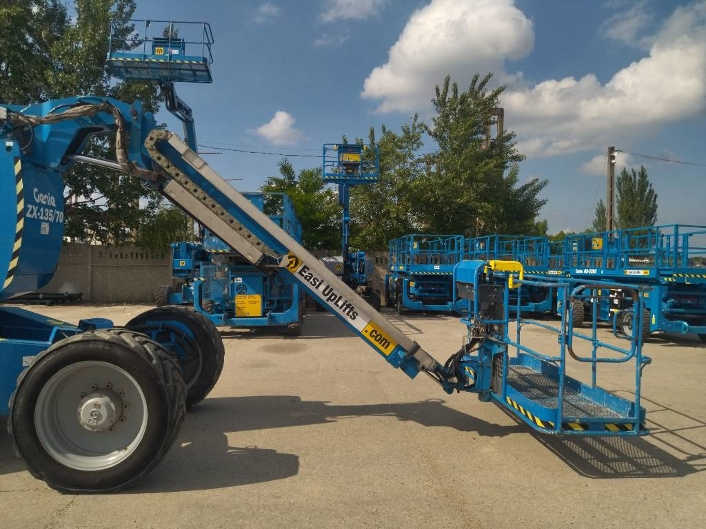 Genie ZX 135/70 - Eklemli platform: fotoğraf 4 Genie ZX 135/70 - Eklemli platform: fotoğraf 4