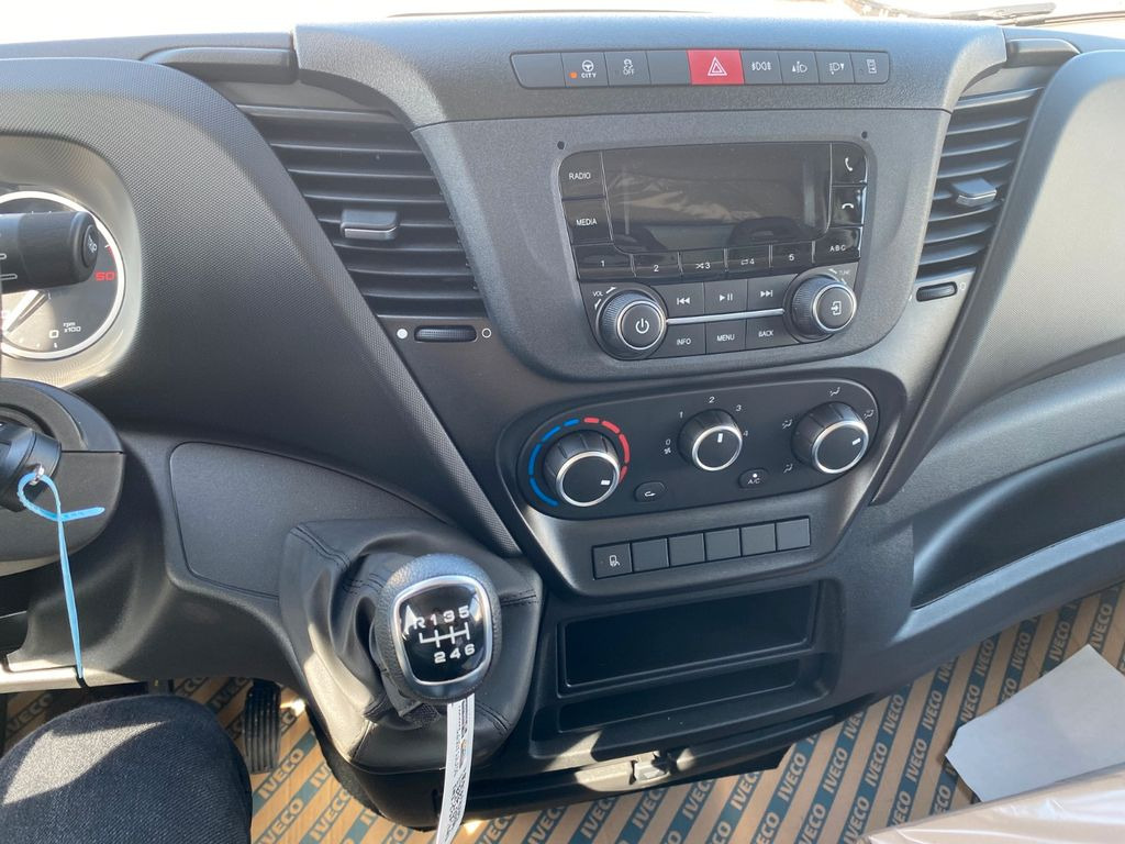 Iveco Daily Koffer mit LBW SOFORT Euro6E Iveco Daily Koffer mit LBW SOFORT Euro6E - Kapalı kasa kamyonet: fotoğraf 3 Iveco Daily Koffer mit LBW SOFORT Euro6E Iveco Daily Koffer mit LBW SOFORT Euro6E - Kapalı kasa kamyonet: fotoğraf 3