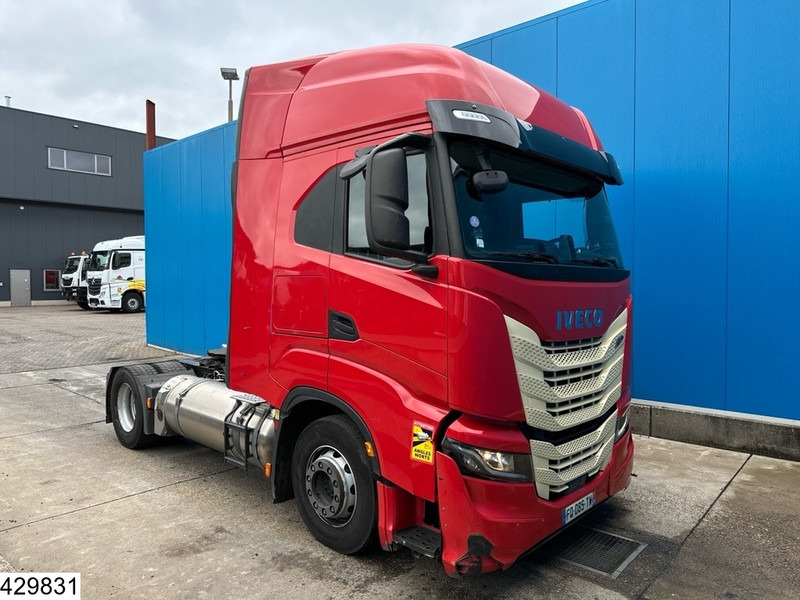 Iveco S way 460 LNG, EURO 6, Retarder - Çekici: fotoğraf 2 Iveco S way 460 LNG, EURO 6, Retarder - Çekici: fotoğraf 2