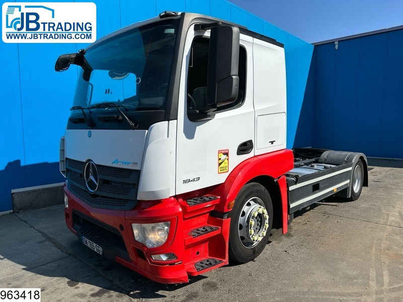 Mercedes-Benz Actros 1843 EURO 6, Retarder, Lohr, Standairco - Çekici: fotoğraf 1 Mercedes-Benz Actros 1843 EURO 6, Retarder, Lohr, Standairco - Çekici: fotoğraf 1