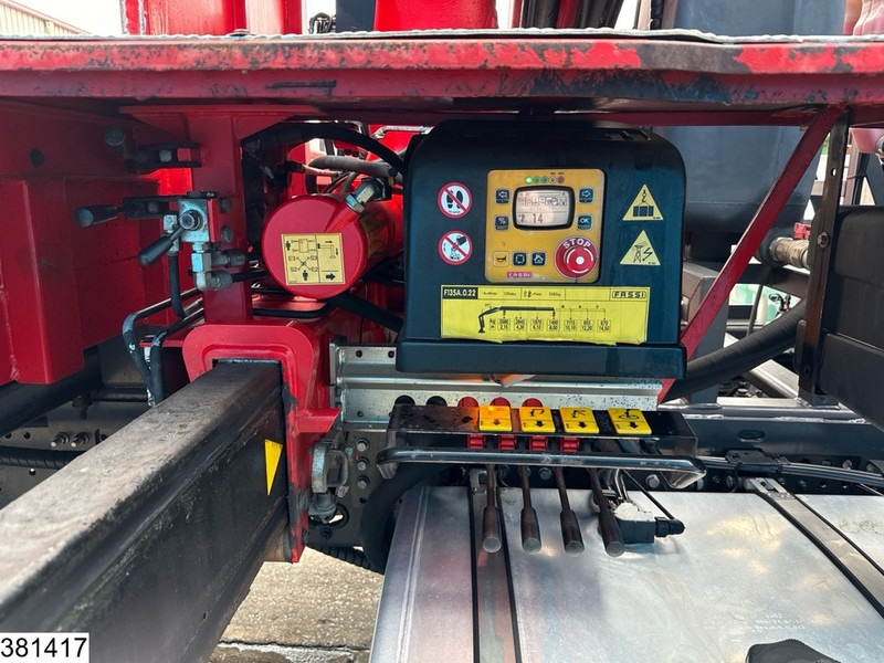 Iveco Stralis 360 6x2, EURO 6, Fassi, Remote - Sal/ Açık kasa kamyon, Vinçli kamyon: fotoğraf 4 Iveco Stralis 360 6x2, EURO 6, Fassi, Remote - Sal/ Açık kasa kamyon, Vinçli kamyon: fotoğraf 4