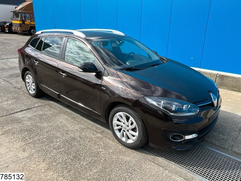 Renault ? Megane 1.5 Price includes VAT - Binek araba: fotoğraf 4 Renault ? Megane 1.5 Price includes VAT - Binek araba: fotoğraf 4