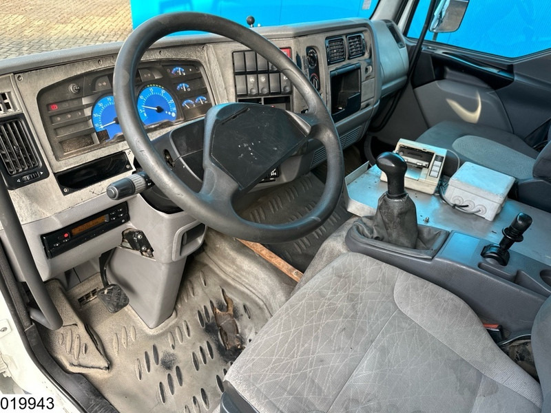 Renault Midlum 180 Euro 3, Manual, Fuel, 6180 Liters, 1 Comp - Tanker kamyon: fotoğraf 5 Renault Midlum 180 Euro 3, Manual, Fuel, 6180 Liters, 1 Comp - Tanker kamyon: fotoğraf 5