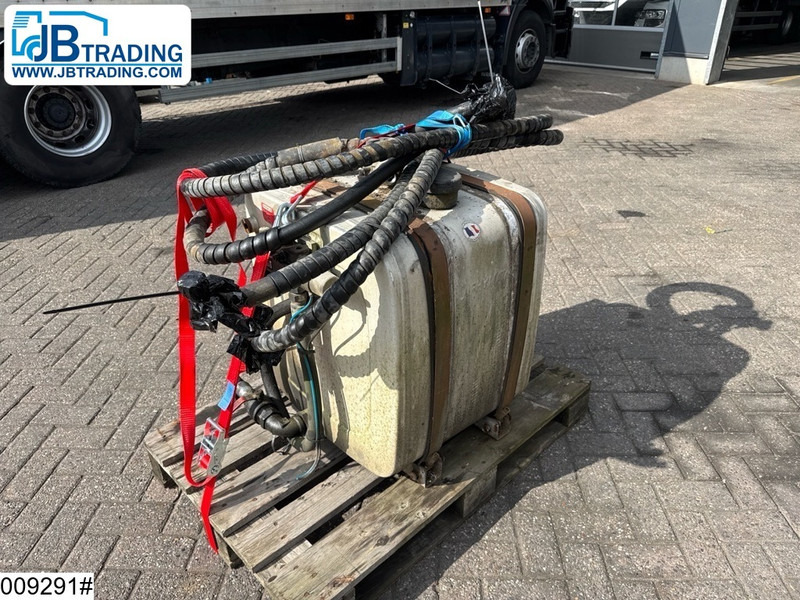 Universeel Pump, tank and hydraulic hoses - Hidrolik depo - Kamyon: fotoğraf 1 Universeel Pump, tank and hydraulic hoses - Hidrolik depo - Kamyon: fotoğraf 1
