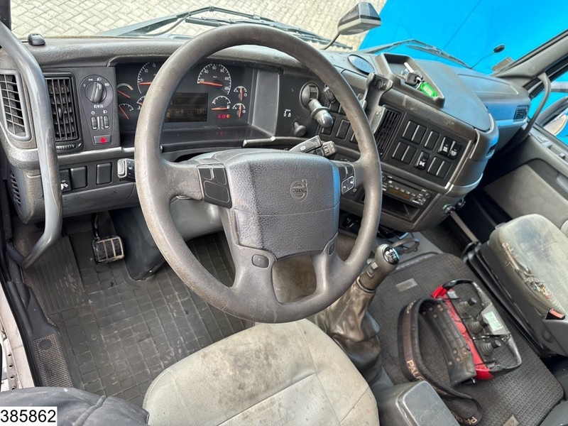 Volvo FH12 380 6X4, EURO 3, Steel suspension, Palfinger - Sal/ Açık kasa kamyon, Vinçli kamyon: fotoğraf 5 Volvo FH12 380 6X4, EURO 3, Steel suspension, Palfinger - Sal/ Açık kasa kamyon, Vinçli kamyon: fotoğraf 5