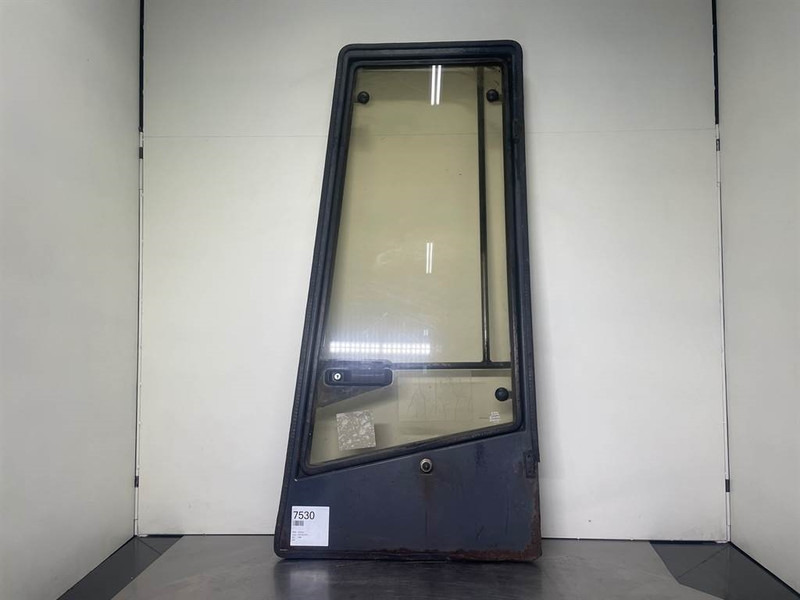 Ahlmann AZ6-4145329K-Door/Tür/Deur - Kabin ve iç mekan - İş makinaları: fotoğraf 1 Ahlmann AZ6-4145329K-Door/Tür/Deur - Kabin ve iç mekan - İş makinaları: fotoğraf 1