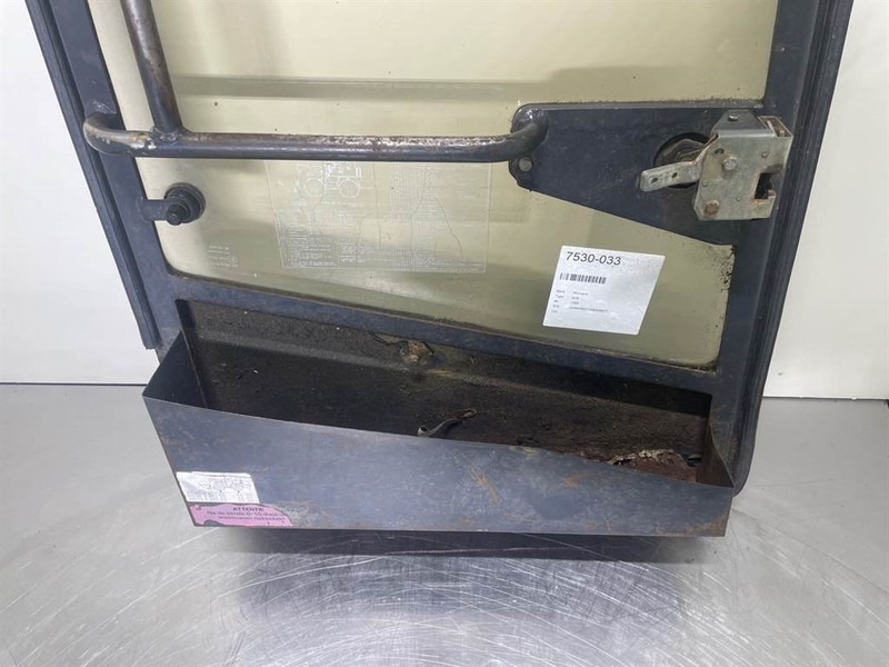 Ahlmann AZ6-4145329K-Door/Tür/Deur - Kabin ve iç mekan - İş makinaları: fotoğraf 3 Ahlmann AZ6-4145329K-Door/Tür/Deur - Kabin ve iç mekan - İş makinaları: fotoğraf 3