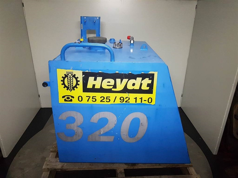 Fuchs MHL320-Terex 6732014000-Fuel tank/Kraftstofftank - Çerçeve/ Şasi - İş makinaları: fotoğraf 1 Fuchs MHL320-Terex 6732014000-Fuel tank/Kraftstofftank - Çerçeve/ Şasi - İş makinaları: fotoğraf 1