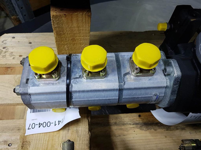 HALDEX WP09A3-1803052 - Vögele - 2079005 - Gearpump - Hidrolik - İş makinaları: fotoğraf 1 HALDEX WP09A3-1803052 - Vögele - 2079005 - Gearpump - Hidrolik - İş makinaları: fotoğraf 1