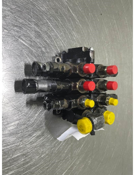 Hitachi ZW95LSD-KYB 00030-30141-Valve/Ventile/Ventiel - Hidrolik - İş makinaları: fotoğraf 4 Hitachi ZW95LSD-KYB 00030-30141-Valve/Ventile/Ventiel - Hidrolik - İş makinaları: fotoğraf 4