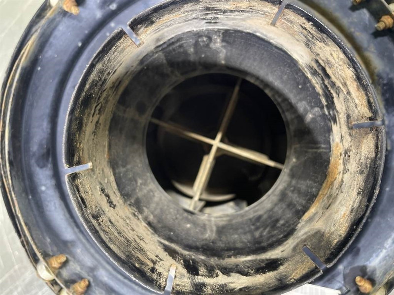 Hyundai HL757-7A-11N8-20181-Precleaner - Motor - İş makinaları: fotoğraf 4 Hyundai HL757-7A-11N8-20181-Precleaner - Motor - İş makinaları: fotoğraf 4