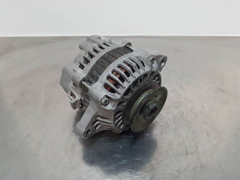Kubota 12V 60A-A1TA1777-Alternator/Lichtmaschine/Dynamo - Motor - İş makinaları: fotoğraf 1 Kubota 12V 60A-A1TA1777-Alternator/Lichtmaschine/Dynamo - Motor - İş makinaları: fotoğraf 1