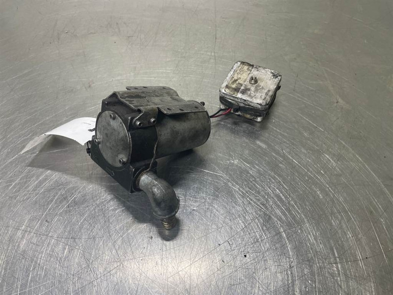 Mecalac 12MTX-Ahlmann 5350240-Pump/pomp - Elektrik sistemi - İş makinaları: fotoğraf 1 Mecalac 12MTX-Ahlmann 5350240-Pump/pomp - Elektrik sistemi - İş makinaları: fotoğraf 1