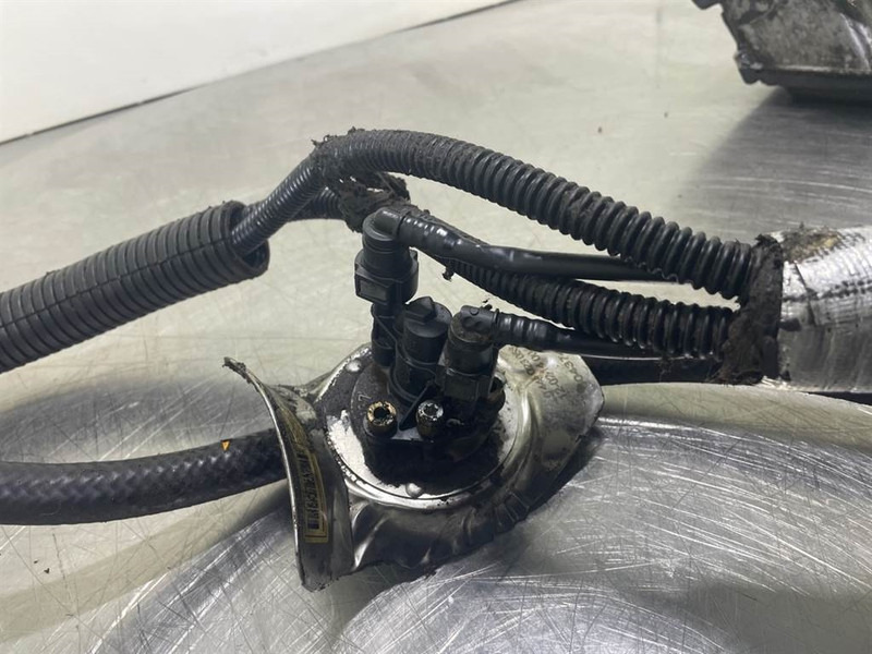 New Holland W110C-504374326-24V-Adblue - Motor - İş makinaları: fotoğraf 3 New Holland W110C-504374326-24V-Adblue - Motor - İş makinaları: fotoğraf 3