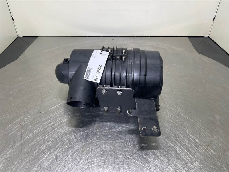 New Holland W110C - Air filter/Luftfilter/Luchtfilter - Motor - İş makinaları: fotoğraf 1 New Holland W110C - Air filter/Luftfilter/Luchtfilter - Motor - İş makinaları: fotoğraf 1