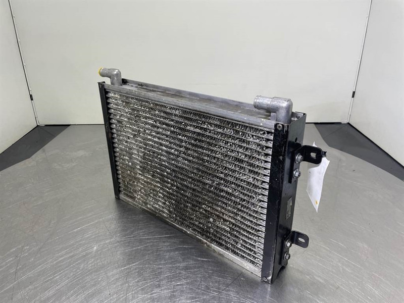New Holland W110C - Cooler/Kühler/Koeler - Motor - İş makinaları: fotoğraf 5 New Holland W110C - Cooler/Kühler/Koeler - Motor - İş makinaları: fotoğraf 5