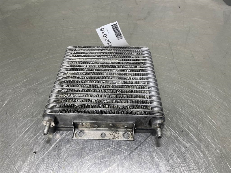 New Holland W110C - Fuel cooler/Kühler/Koeler - Motor - İş makinaları: fotoğraf 3 New Holland W110C - Fuel cooler/Kühler/Koeler - Motor - İş makinaları: fotoğraf 3