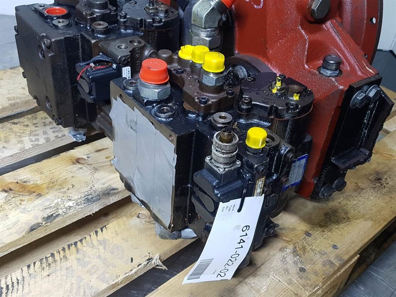 Sauer Sundstrand 42L41DE1A602B2B - Drive pump/Fahr - Hidrolik: fotoğraf 2 Sauer Sundstrand 42L41DE1A602B2B - Drive pump/Fahr - Hidrolik: fotoğraf 2