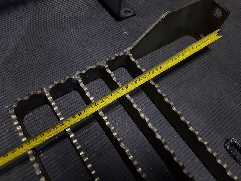 Terex TL210-0455006044-Stair panel/Trittstufen/Traptrede - Çerçeve/ Şasi - İş makinaları: fotoğraf 4 Terex TL210-0455006044-Stair panel/Trittstufen/Traptrede - Çerçeve/ Şasi - İş makinaları: fotoğraf 4