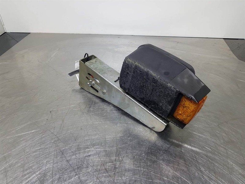 Terex TL260-0455003002-Light/Leuchte/Verlichting - Elektrik sistemi - İş makinaları: fotoğraf 2 Terex TL260-0455003002-Light/Leuchte/Verlichting - Elektrik sistemi - İş makinaları: fotoğraf 2