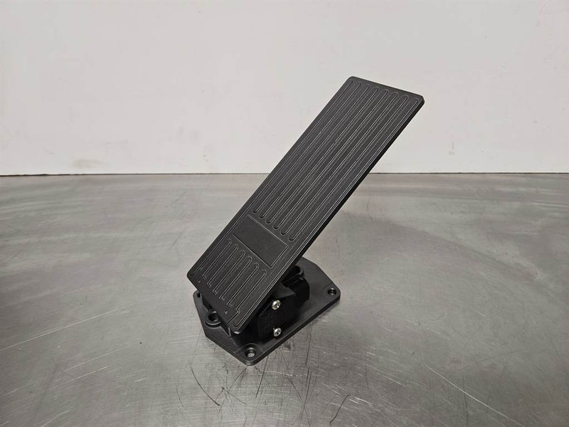 Terex TL260-5350260006-Gas pedal/Fusspedal/Gaspedaal - Elektrik sistemi - İş makinaları: fotoğraf 3 Terex TL260-5350260006-Gas pedal/Fusspedal/Gaspedaal - Elektrik sistemi - İş makinaları: fotoğraf 3