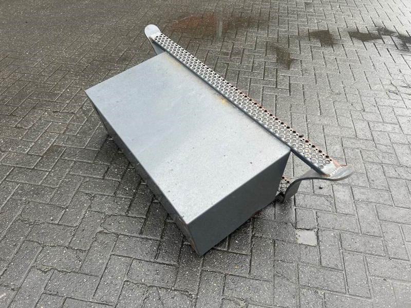 Terex TW150-6105515/6105516-Stair panel/Trittstufen - Çerçeve/ Şasi - İş makinaları: fotoğraf 4 Terex TW150-6105515/6105516-Stair panel/Trittstufen - Çerçeve/ Şasi - İş makinaları: fotoğraf 4