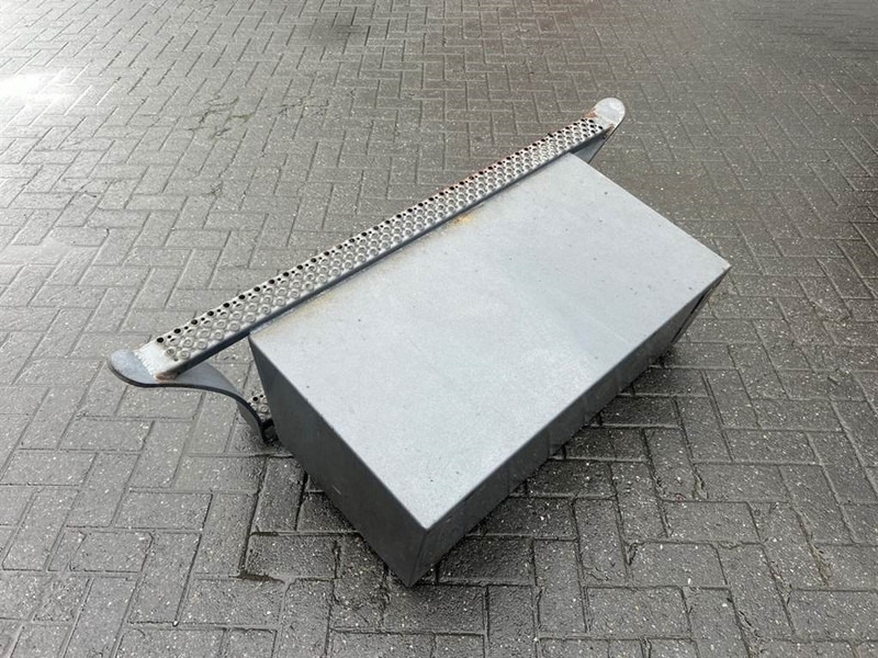 Terex TW150-6105515/6105516-Stair panel/Trittstufen - Çerçeve/ Şasi - İş makinaları: fotoğraf 3 Terex TW150-6105515/6105516-Stair panel/Trittstufen - Çerçeve/ Şasi - İş makinaları: fotoğraf 3