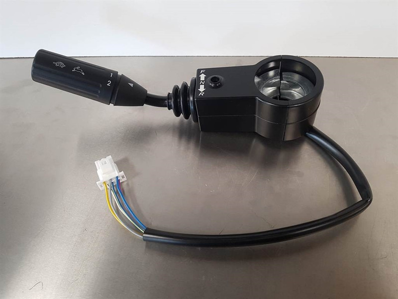 Volvo L40B/L45B - ZM2804704 - Steer col switch - Sinyal kolu - İş makinaları: fotoğraf 1 Volvo L40B/L45B - ZM2804704 - Steer col switch - Sinyal kolu - İş makinaları: fotoğraf 1