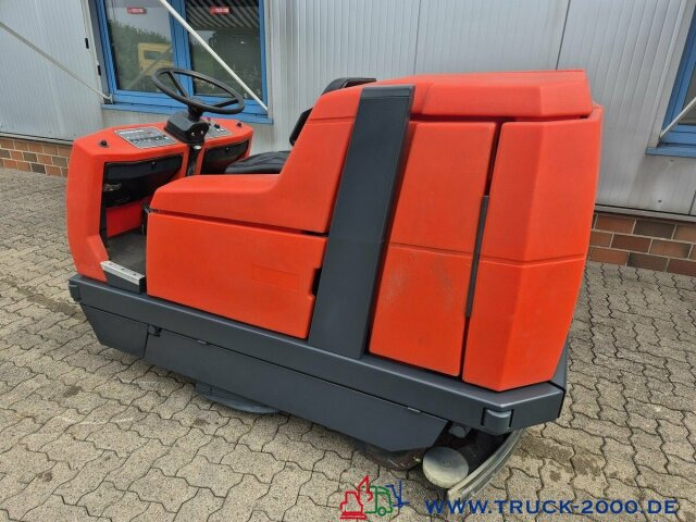 Hako Hakomatic B1100 Kehr- Nass- Scheuersaugmaschine - Yol süpürme aracı: fotoğraf 4 Hako Hakomatic B1100 Kehr- Nass- Scheuersaugmaschine - Yol süpürme aracı: fotoğraf 4
