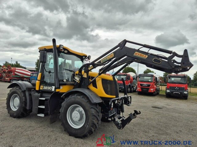 JCB Fastrac HMV 3230 2 Zapfwellen + Frontheber Stoll - Traktör: fotoğraf 2 JCB Fastrac HMV 3230 2 Zapfwellen + Frontheber Stoll - Traktör: fotoğraf 2