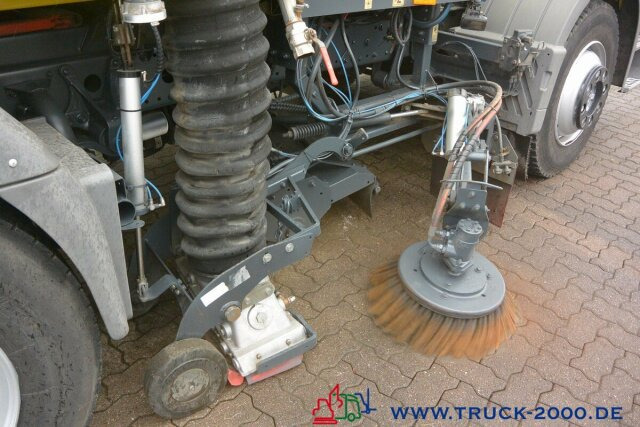 Mercedes-Benz Atego 1524 Bucher Johnston VS650 Deutsches Gerät - Yol süpürme aracı: fotoğraf 2 Mercedes-Benz Atego 1524 Bucher Johnston VS650 Deutsches Gerät - Yol süpürme aracı: fotoğraf 2