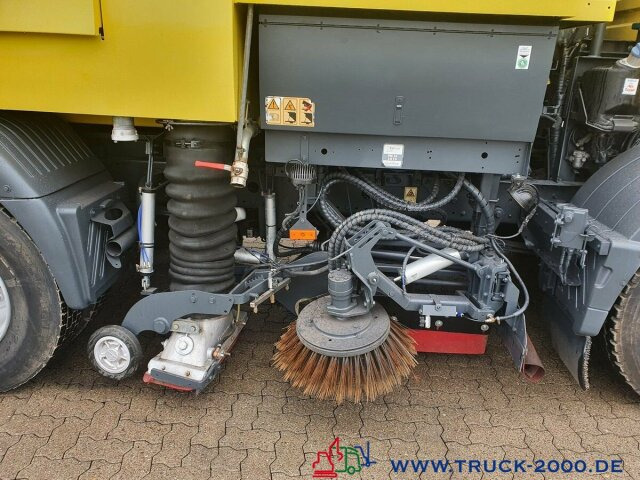 Mercedes-Benz Atego 1524 Bucher Johnston VS650 Deutsches Gerät - Yol süpürme aracı: fotoğraf 3 Mercedes-Benz Atego 1524 Bucher Johnston VS650 Deutsches Gerät - Yol süpürme aracı: fotoğraf 3